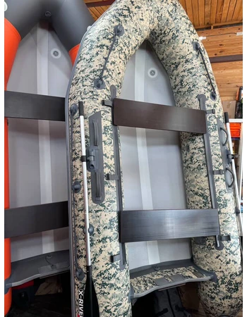 Надувная ПВХ лодка X-River Rocky 375 (пиксель, черная фурнитура) + дублирование тканью ПВХ дна